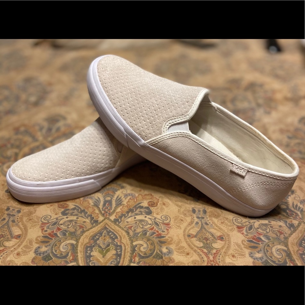 Keds Cream color shoes